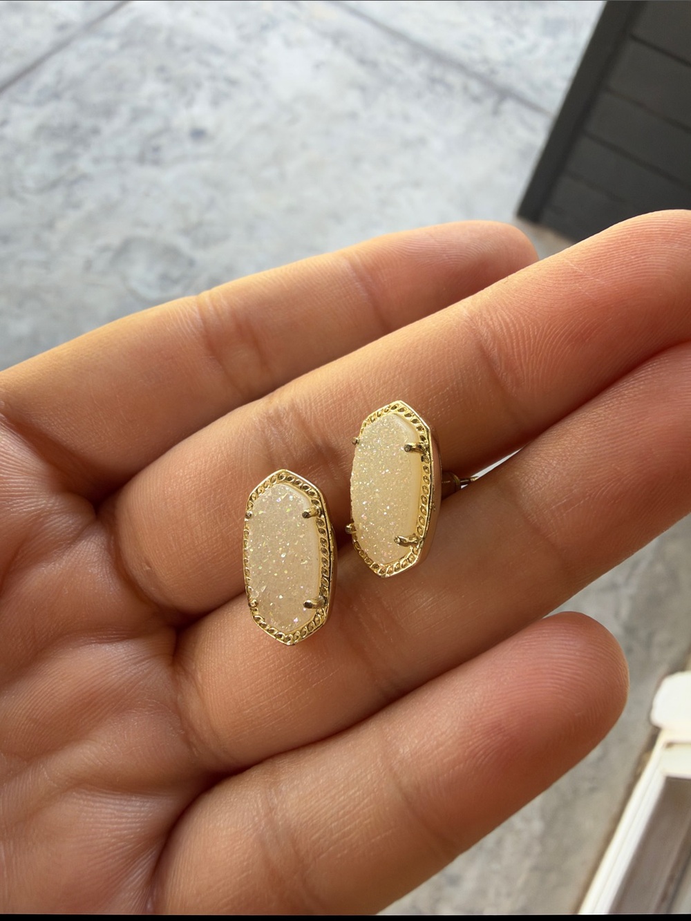 Kendra Scott White Druzy Gold-Edged Stud Earrings - Picture 4 of 4